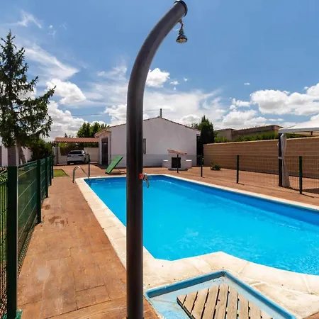 Finca Alonso Piscina En Сasa de vacaciones
